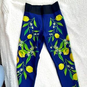Ultracor lemon workout leggings size large